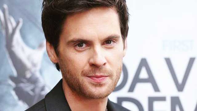 Tom Riley