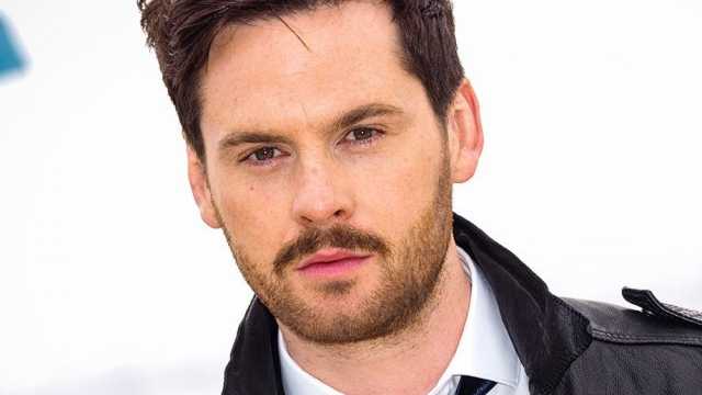 Tom Riley